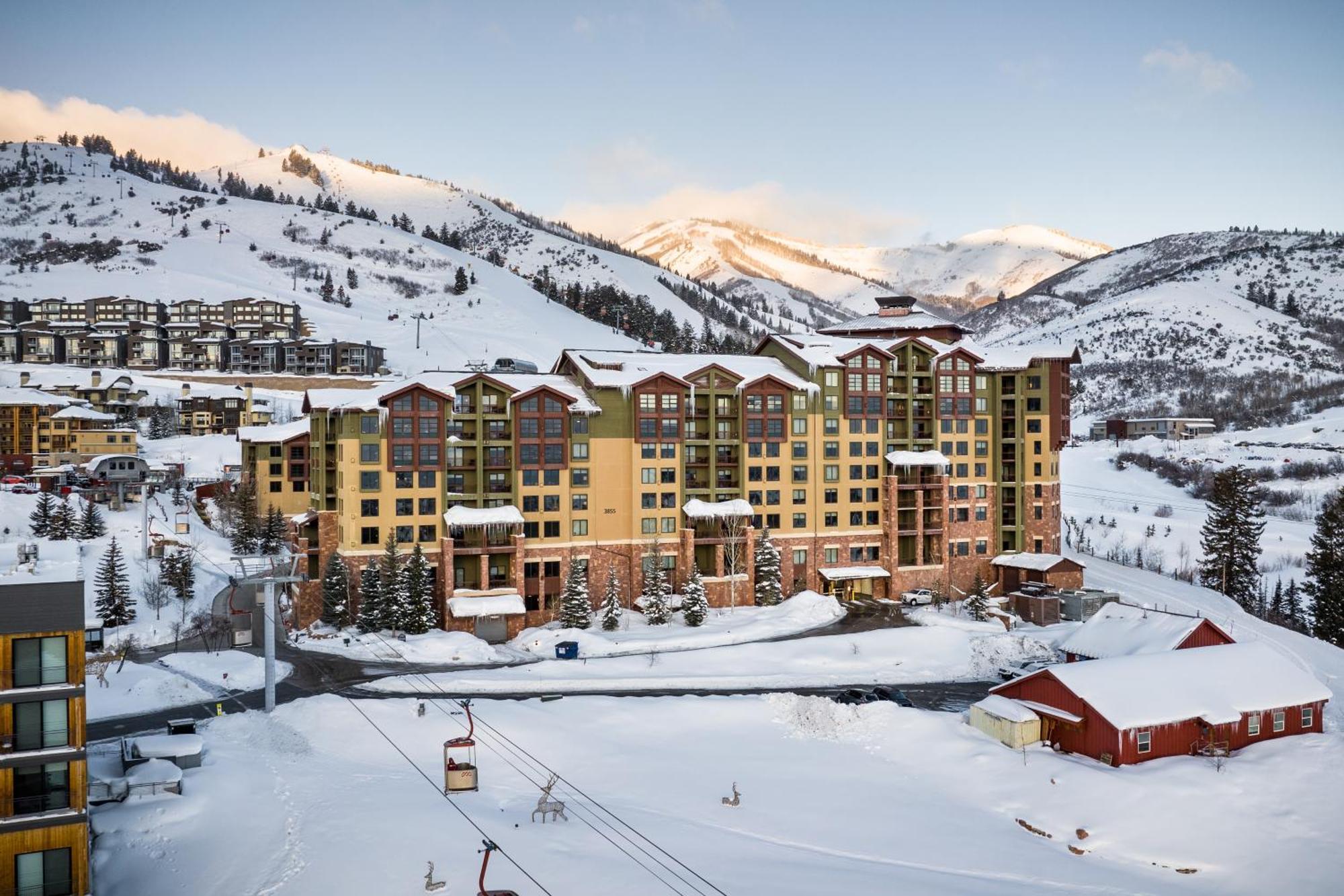 Grand Summit Lodge By Park City - Canyons Village Exterior photo