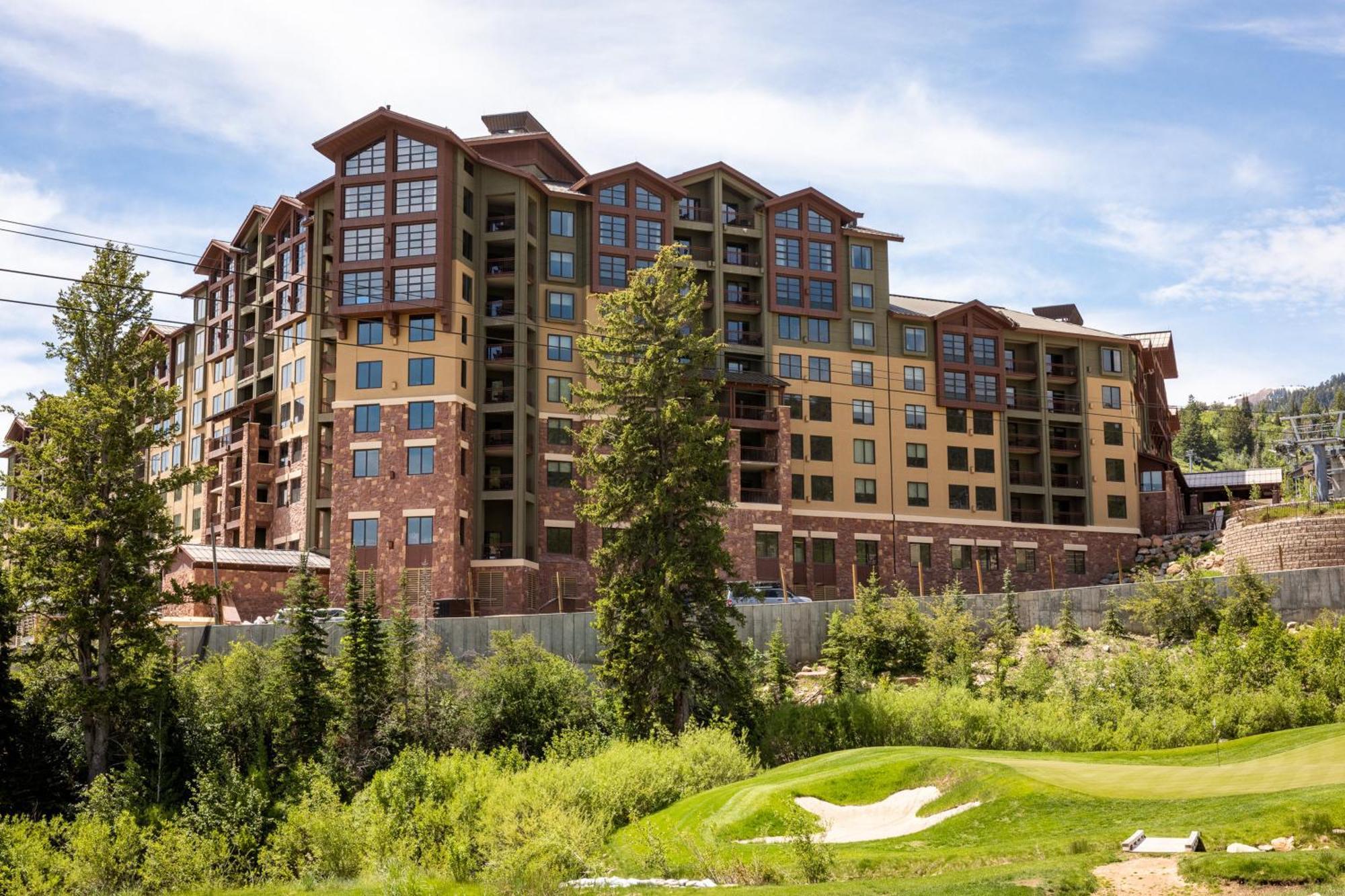 Grand Summit Lodge By Park City - Canyons Village Exterior photo
